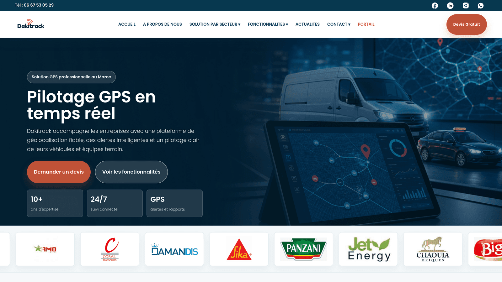 The Dakitrack homepage for a Moroccan GPS fleet-tracking platform.